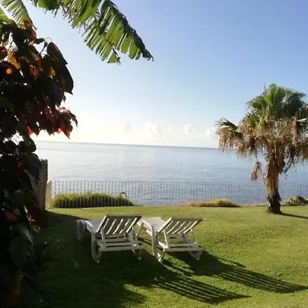 Apartment To Sea